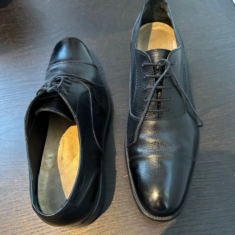 Men’s Salvatore Ferragamo black Oxford. Size 11.5, Italian leather w laces